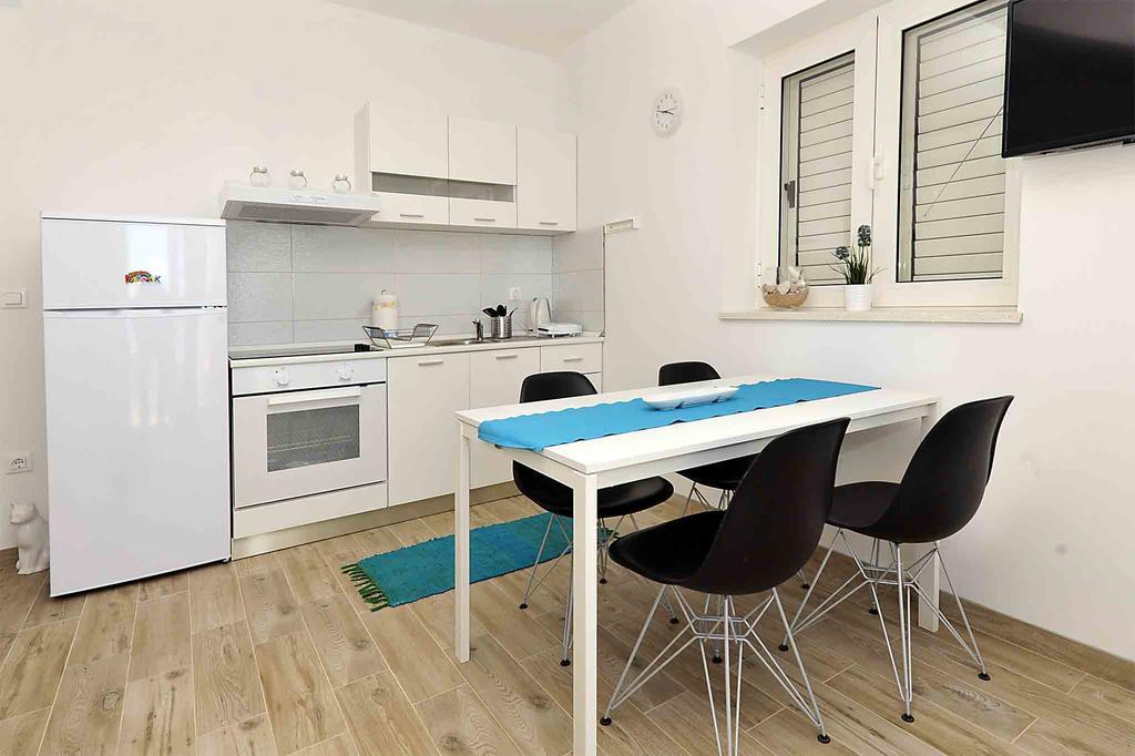 Blue Horizon Apartment *