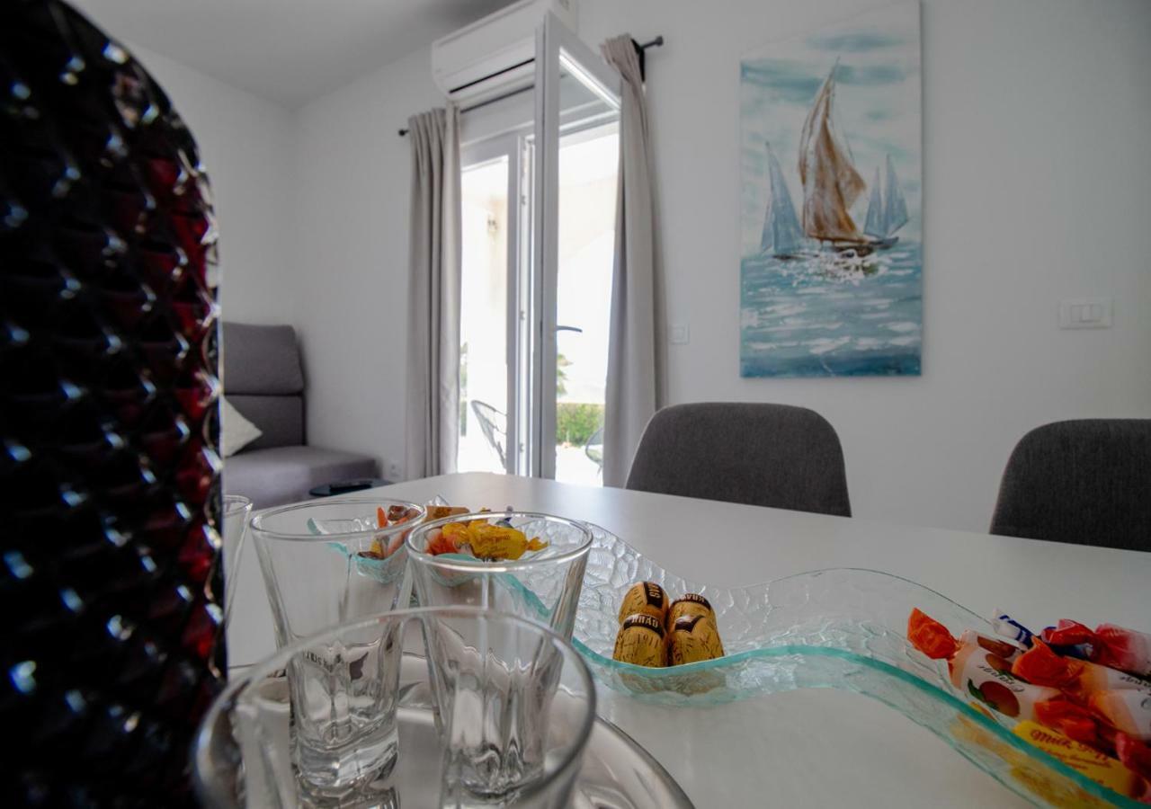 Blue Horizon Apartment *